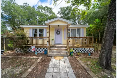 815 Oakridge Road, Fort Walton Beach, FL 32547 - Photo 1