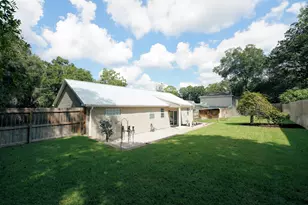 703 Cypress St, Niceville, FL 32578 - Photo 31