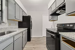 102 Grimes Ave, Crestview, FL 32536 - Photo 11