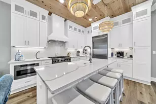 413 Henderson Cottage Wy, Destin, FL 32541 - Photo 11