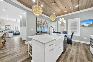 413 Henderson Cottage Wy, Destin, FL 32541 - Photo 17