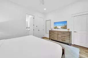413 Henderson Cottage Wy, Destin, FL 32541 - Photo 3