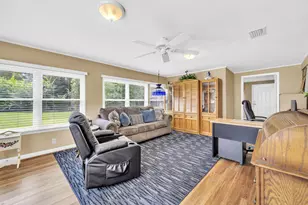 730 Colony Ct, Fort Walton Beach, FL 32547 - Photo 17