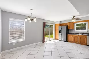 422 NW Village Ct NW, Fort Walton Beach, FL 32548 - Photo 9