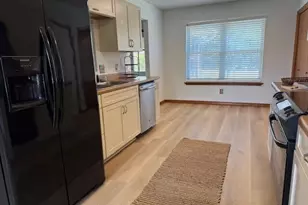 2252 Prytania Cir, Navarre, FL 32566 - Photo 7