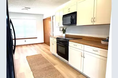 2252 Prytania Circle, Navarre, FL 32566 - Photo 9