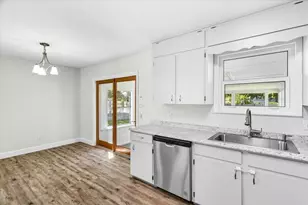 194 SW Coral Dr SW, Fort Walton Beach, FL 32548 - Photo 19