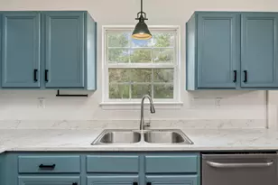 219 Shorey Dr, Defuniak Springs, FL 32433 - Photo 11