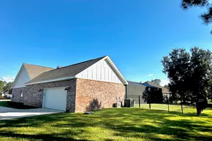 335 E Club House Dr E, Freeport, FL 32439 - Photo 37