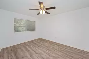 201 E College Blvd E, Niceville, FL 32578 - Photo 15