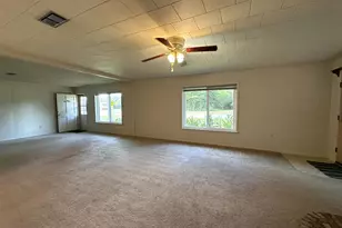 8101 4th St, Laurel Hill, FL 32567 - Photo 15