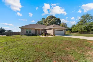 2944 Barton Rd, Crestview, FL 32539 - Photo 1