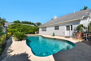 880 Brande Ct, Shalimar, FL 32579 - Photo 5