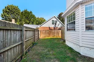 880 Brande Ct, Shalimar, FL 32579 - Photo 7