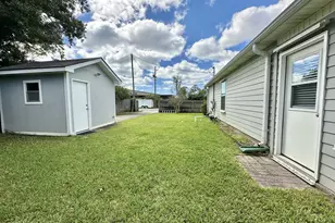 451 W Park Dr, Mary Esther, FL 32569 - Photo 41