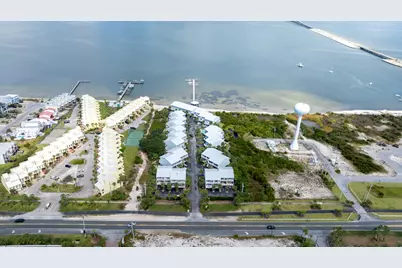 8522 Gulf Boulevard #APT 3, Navarre, FL 32566 - Photo 47