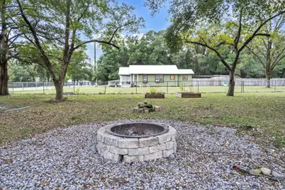 226 S 19th Street S, Defuniak Springs, FL 32435 - Photo 3