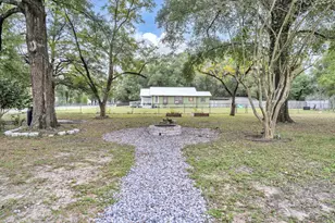 226 S 19th Street S, Defuniak Springs, FL 32435 - Photo 9