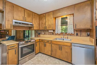 1260 E Chestnut Avenue E, Crestview, FL 32536 - Photo 7