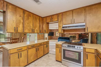 1260 E Chestnut Avenue E, Crestview, FL 32536 - Photo 21