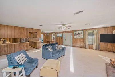 1260 E Chestnut Avenue E, Crestview, FL 32536 - Photo 17