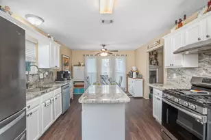 517 Tom Sawyer Ln, Crestview, FL 32536 - Photo 5