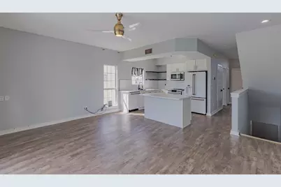 1550 Via Deluna Drive #D, Pensacola Beach, FL 32561 - Photo 9