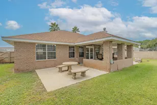 1230 Grand Ridge Cir, Gulf Breeze, FL 32563 - Photo 7