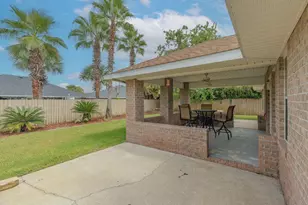 1230 Grand Ridge Cir, Gulf Breeze, FL 32563 - Photo 17