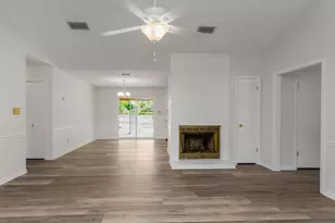 396 Lakeview Dr, Defuniak Springs, FL 32433 - Photo 5
