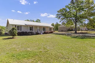 396 Lakeview Dr, Defuniak Springs, FL 32433 - Photo 3