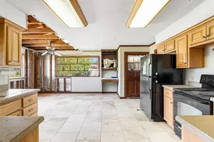 1803 E 9th Street E, Lynn Haven, FL 32444 - Photo 17