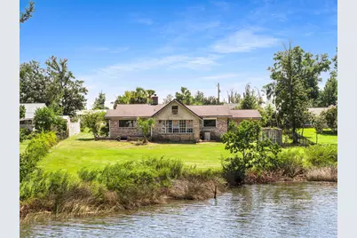 1803 E 9th Street E, Lynn Haven, FL 32444 - Photo 29