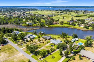 1803 E 9th Street E, Lynn Haven, FL 32444 - Photo 35