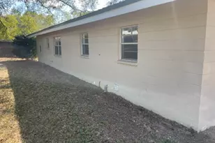 118 Peach Tree St, Paxton, FL 32538 - Photo 9