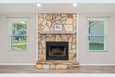 139 Meadow Woods Lane, Niceville, FL 32578 - Photo 9