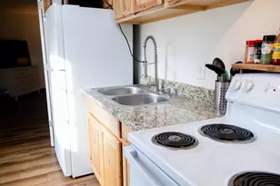 63 E Heather Ave E, Defuniak Springs, FL 32433 - Photo 9