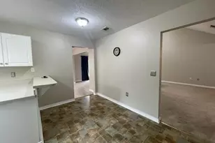 643 Alysheba Dr, Crestview, FL 32539 - Photo 5