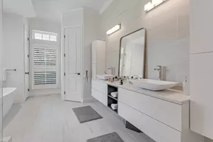 111 Troy Cir, Fort Walton Beach, FL 32547 - Photo 49