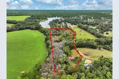 685 Pinewood Drive, Defuniak Springs, FL 32433 - Photo 1