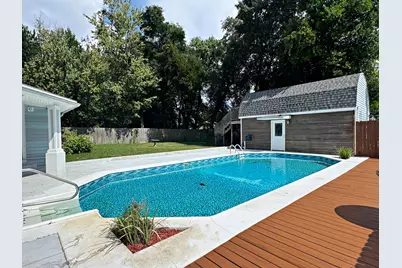 25 NW Memorial Parkway NW, Fort Walton Beach, FL 32548 - Photo 59