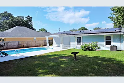 25 NW Memorial Parkway NW, Fort Walton Beach, FL 32548 - Photo 13