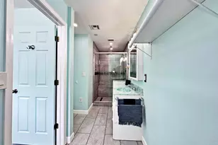 25 NW Memorial Parkway NW, Fort Walton Beach, FL 32548 - Photo 45