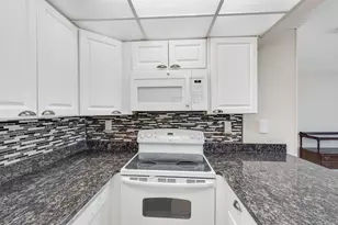 9850 S Thomas Dr S, Panama City, FL 32408 - Photo 5