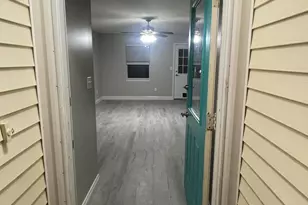 162 Meadowbrook Ct, Niceville, FL 32578 - Photo 3