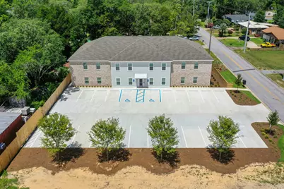 305 Okaloosa Avenue #10, Valparaiso, FL 32580 - Photo 1