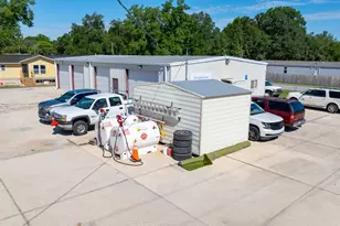 210 NW Tilden Street NW, Fort Walton Beach, FL 32548 - Photo 9