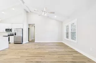 410 W Pine Street W, Mary Esther, FL 32569 - Photo 13