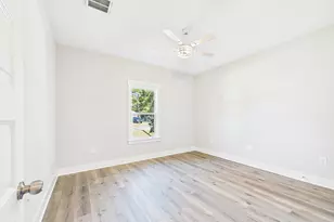 410 W Pine Street W, Mary Esther, FL 32569 - Photo 25