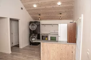 452 N Spring Street N, Crestview, FL 32536 - Photo 5